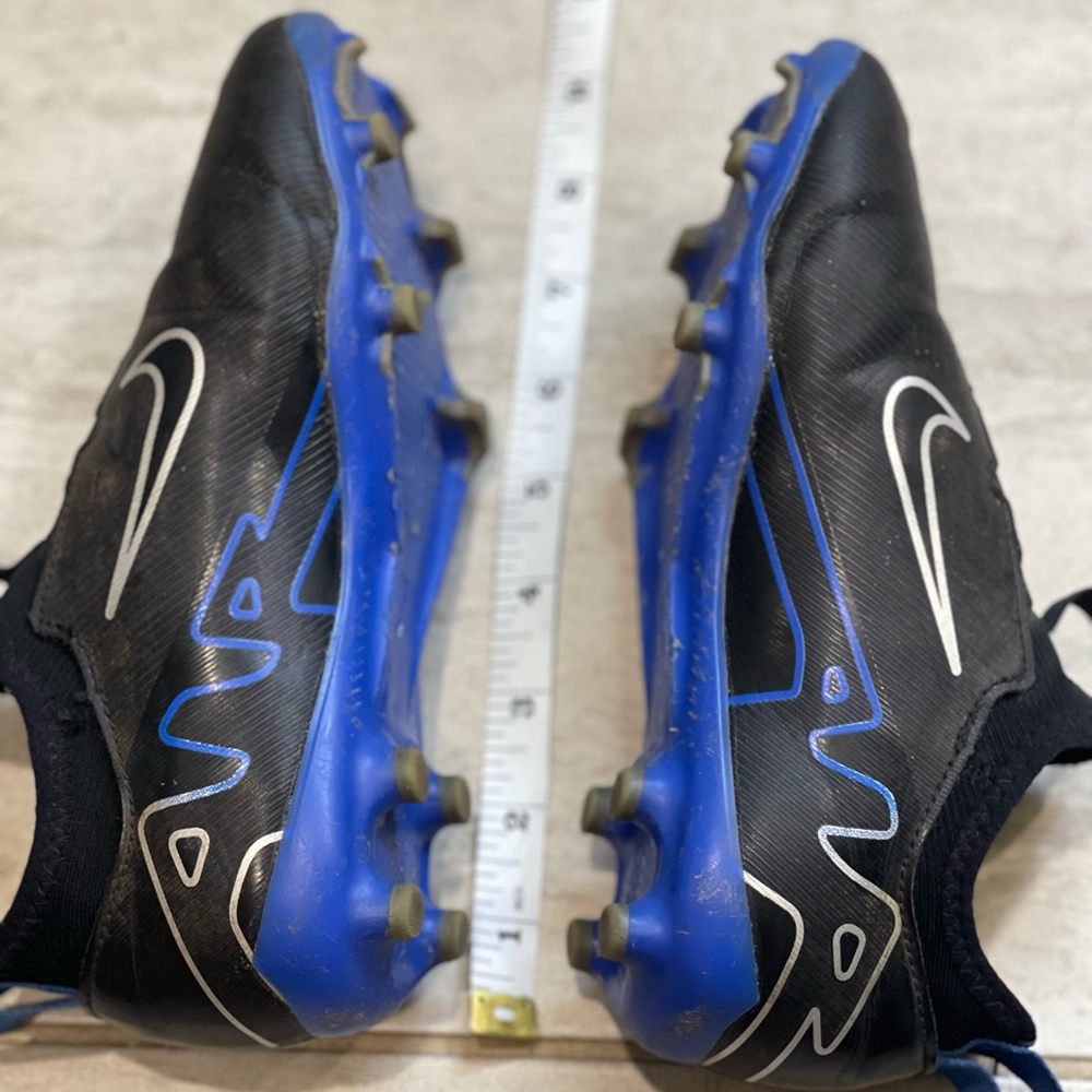 Nike Black and Blue Athletic Cleats